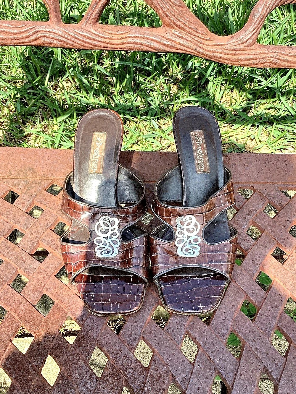 Vintage Brighton Brown Croc-Embossed Heel Sandals US 9